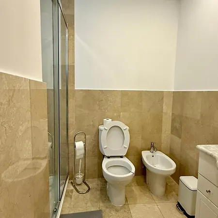 Δωμάτια σε οικογενειακή κατοικία Alcantara 2 *